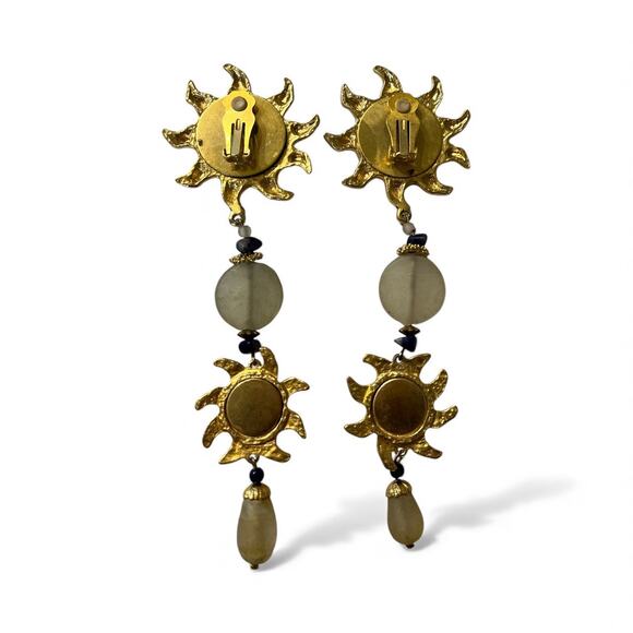 Vintage Sun Gold Tone Frosted Suncatcher Celestial Clip On Earrings - Picture 5 of 5